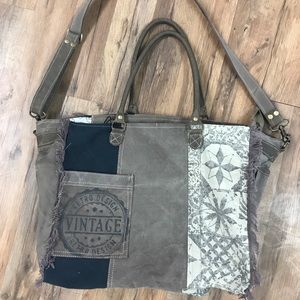 Myra Bag Canvas XL Tote Bag